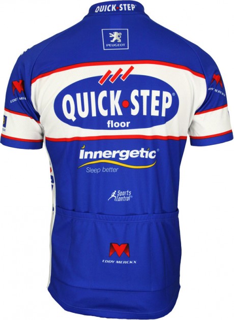 Dres s krátkym rukávom