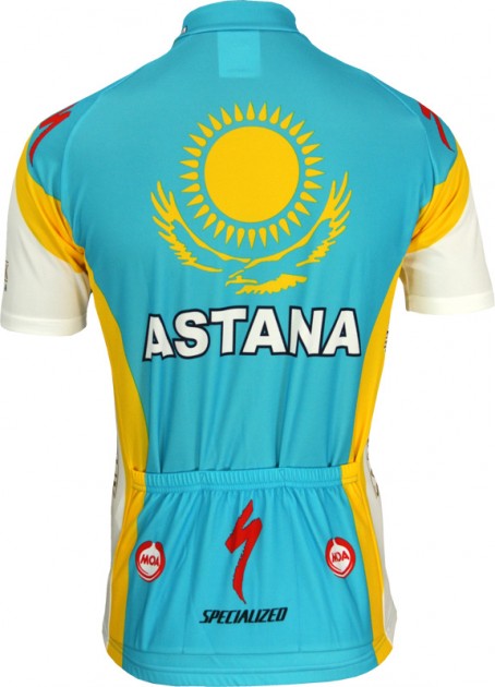 Dres s krátkym rukávom